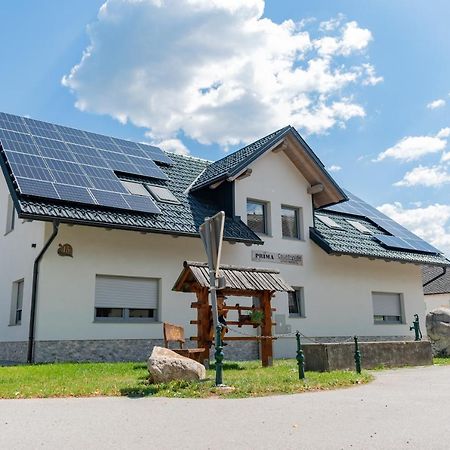Prima Countryside Apartments Zirovnica Buitenkant foto