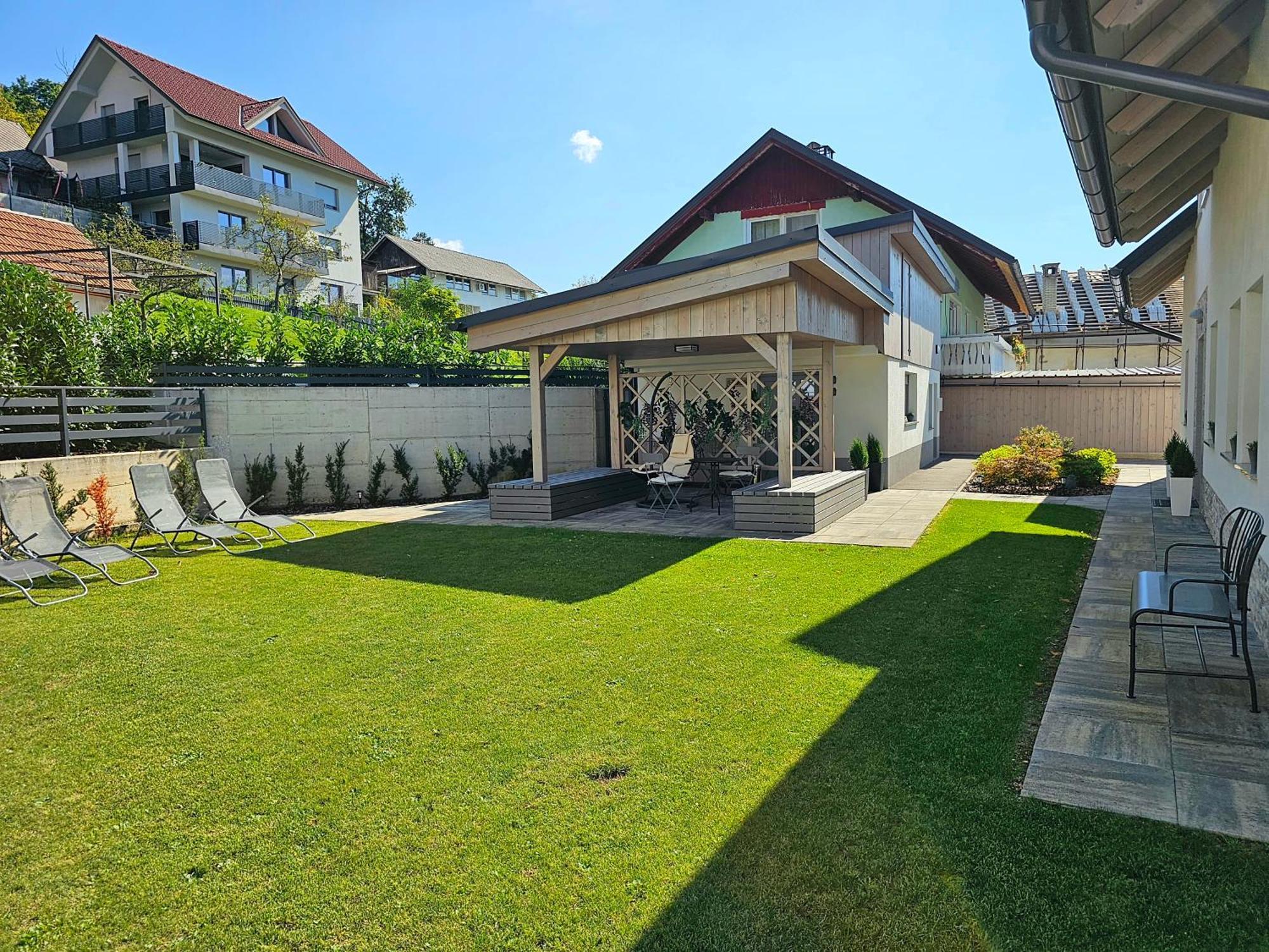 Prima Countryside Apartments Zirovnica Buitenkant foto